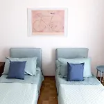 Paola's Guest house